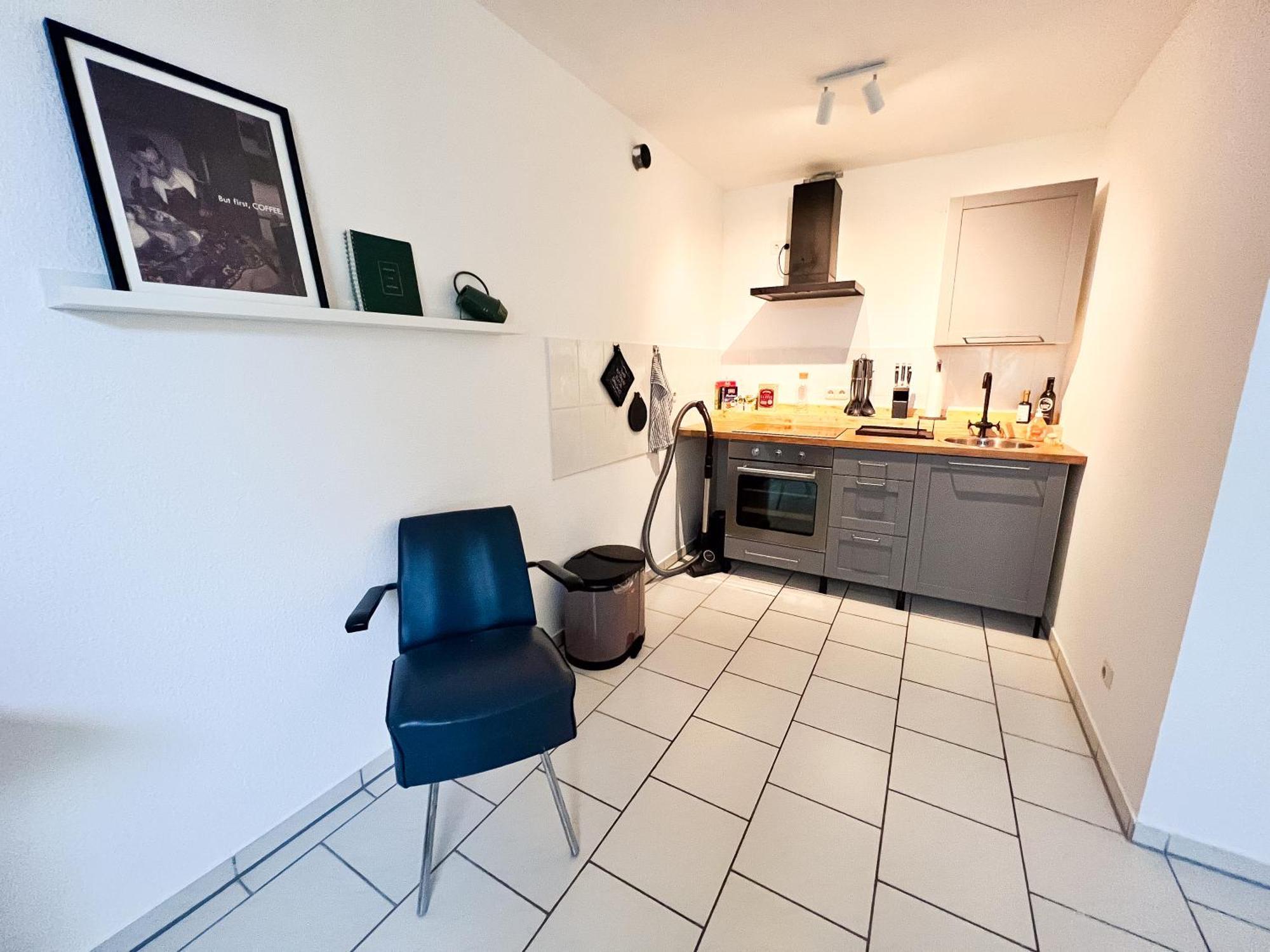 Qonroom - As Individual As - Wulferdingsen * Bad Oeynhausen